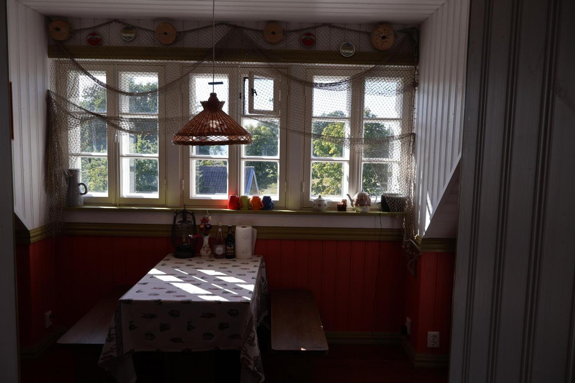 Leesi Puhkemaja Guest House Eksteriør bilde