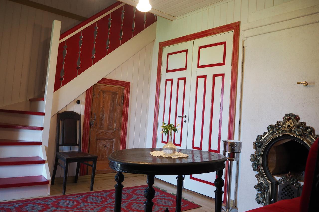 Leesi Puhkemaja Guest House Eksteriør bilde